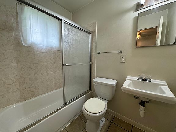 4th image of 510 S Hays Ave #6