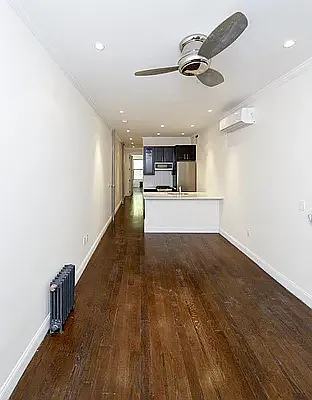 Rented by Avenues Real Estate | media 9