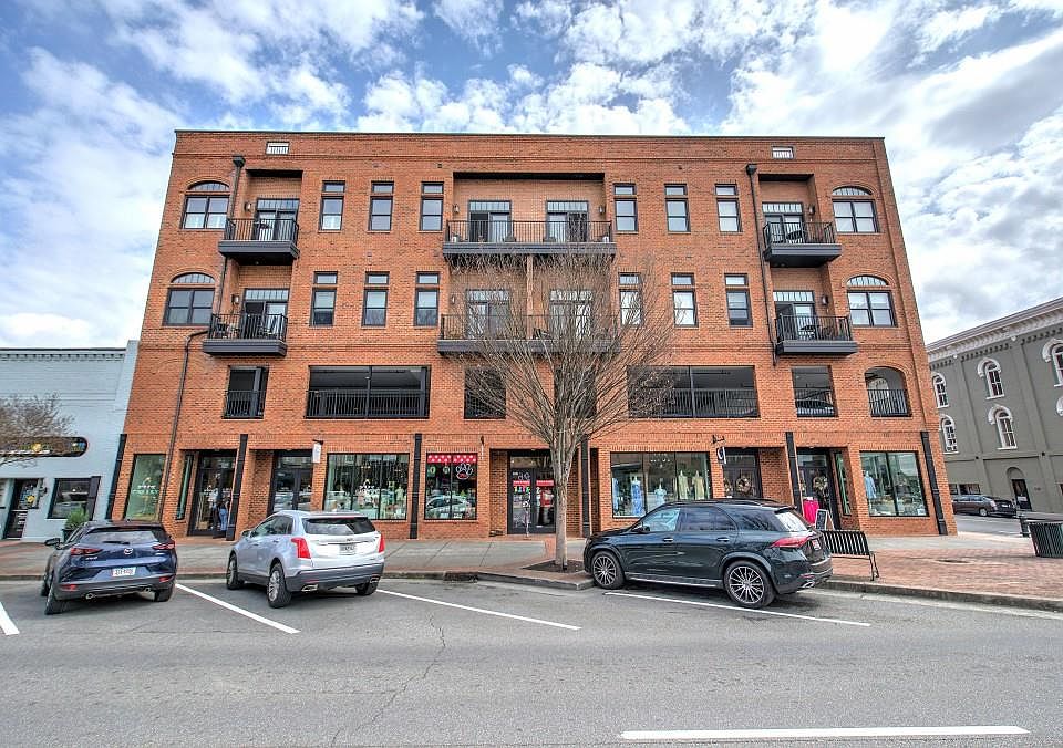 1st image of 1 E 3rd Ave Unit 313