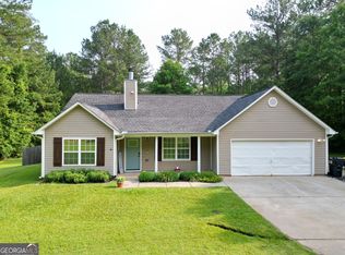 653 Al Roberts Rd, Senoia, GA 30276