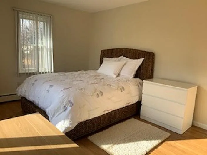 Bradley Dr — Photo 1