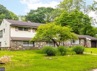 1030 Rock Creek Dr, Wyncote, PA 19095