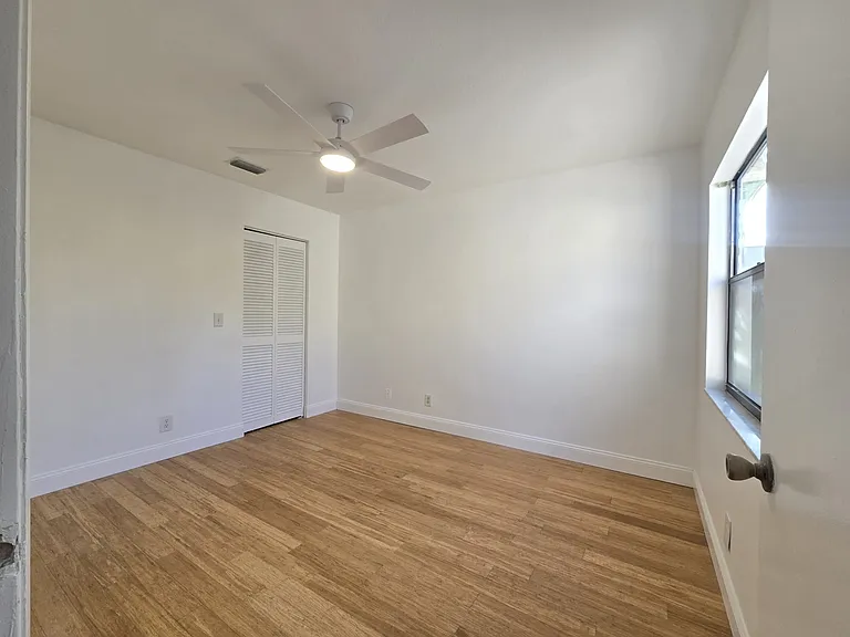 8598 Kimble Way — Photo 22