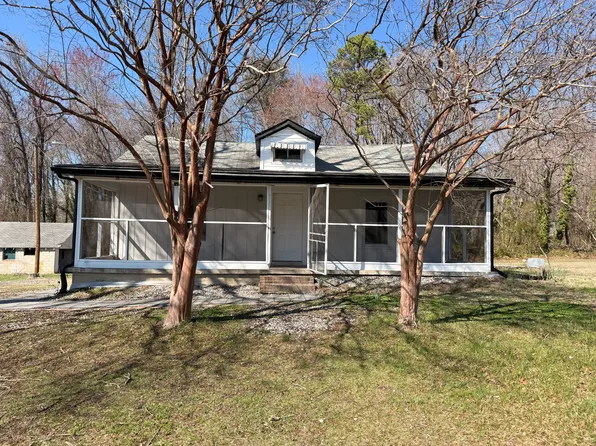 5312 Hilltop Rd, Jamestown, NC 27282