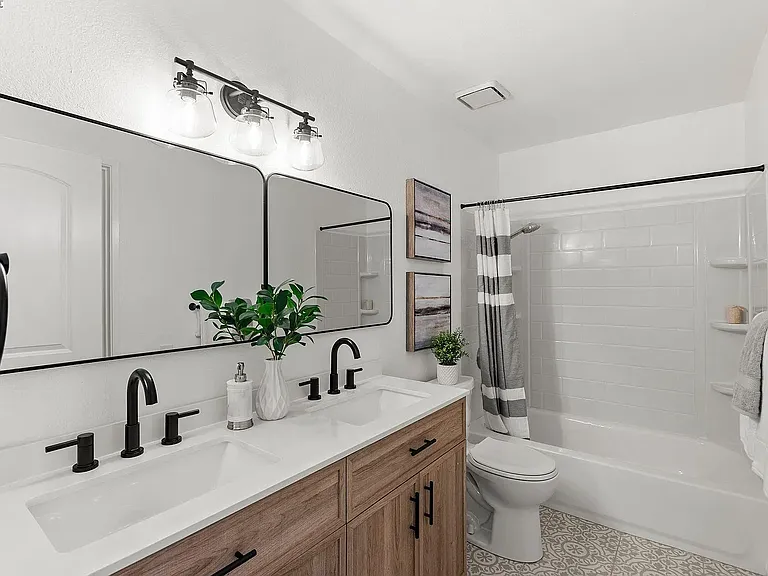 4926 Lowry Rd — Photo 20