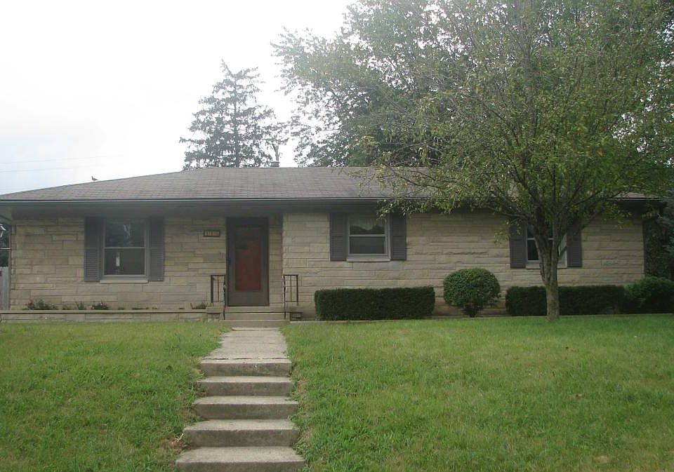 Ranch with large fenced in back yard