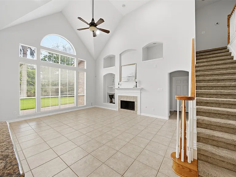 5531 Cranston Ct — Photo 9