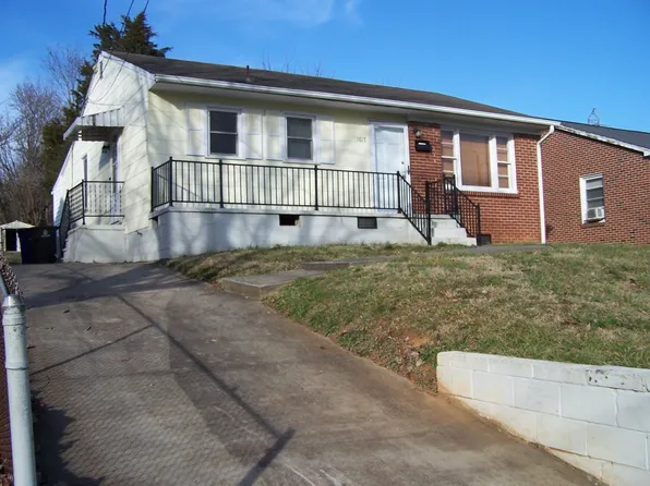 1617 Vogler St, Winston Salem, NC 27107