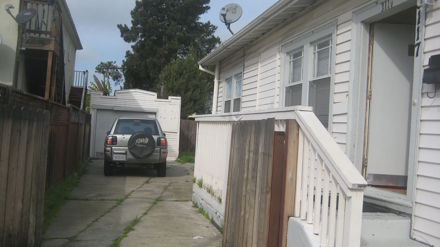 3117 38th Ave photo 1