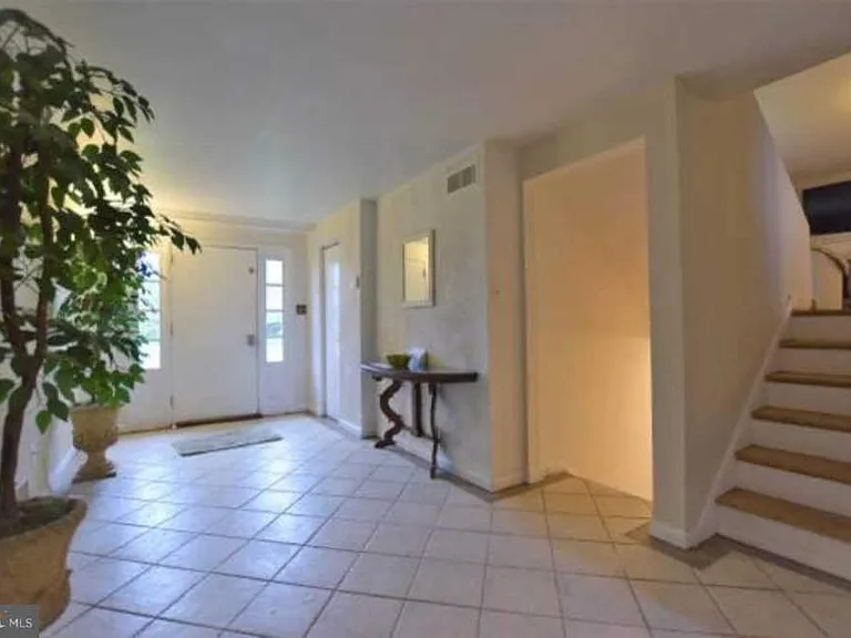 514 Ivydale Rd — Photo 51