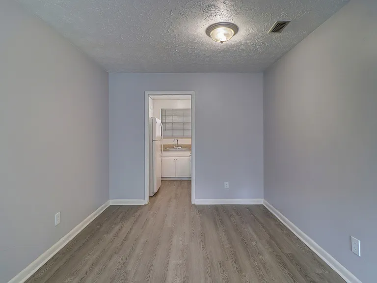 2x1 Dining Room