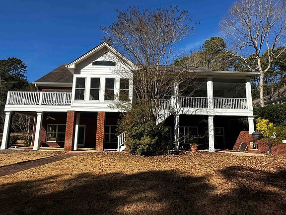 3rd image of 1160 Club Cove Dr