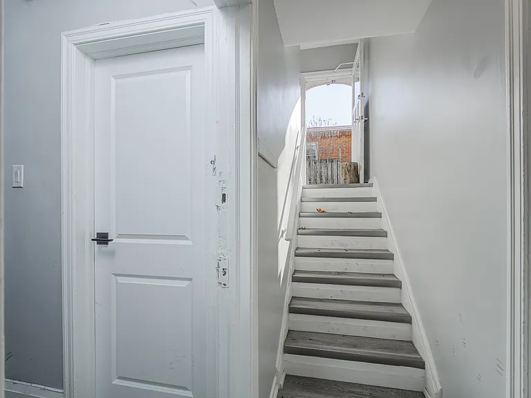 99 Haig St #2 — Photo 2
