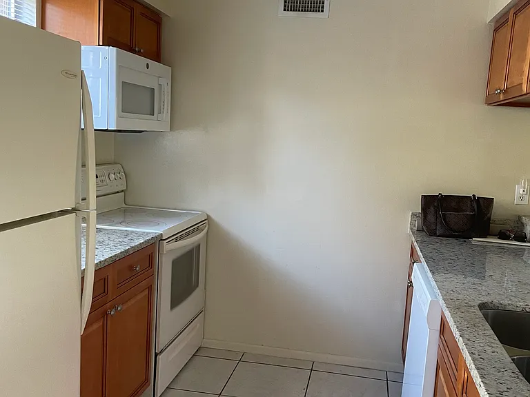 211 Airport Ave W #111 — Photo 5