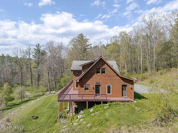 5th image of 142 Rote Hill Rd