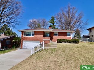 4664 Drexel St, Omaha, NE 68117