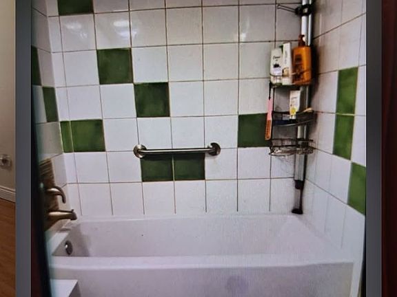 4th image of 665 Kennedy Rd #307