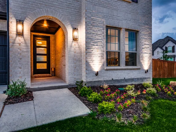 4104 Dartmoor Dr, Aubrey, TX 76227