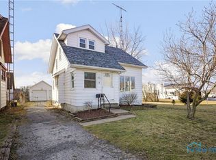 9 W Andrus Rd, Northwood, OH 43619