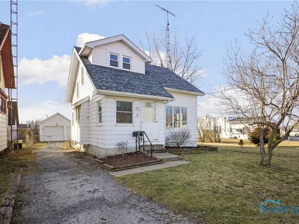 9 W Andrus Rd, Northwood, OH 43619
