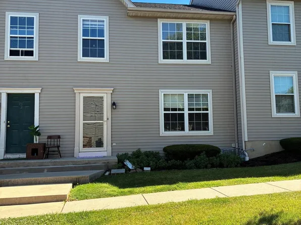17 Cranberry Rdg #4, Reading, PA 19606