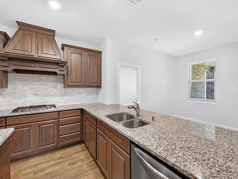 10920 Calvert Pl — Photo 17