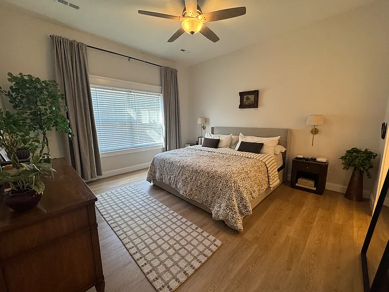 2102 Bernhurst Dr — Photo 10