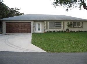 1st image of 117 SE 29th Ave