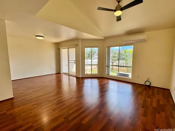 94-672 Lumiauau St #G2, Waipahu, HI 96797