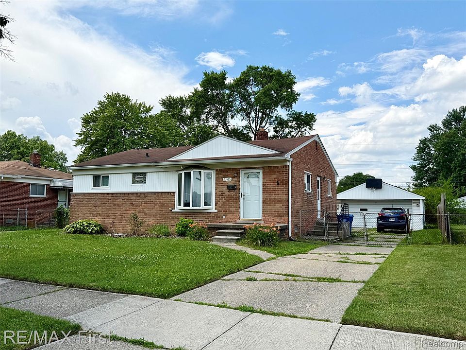 1st image of 23915 Romano St