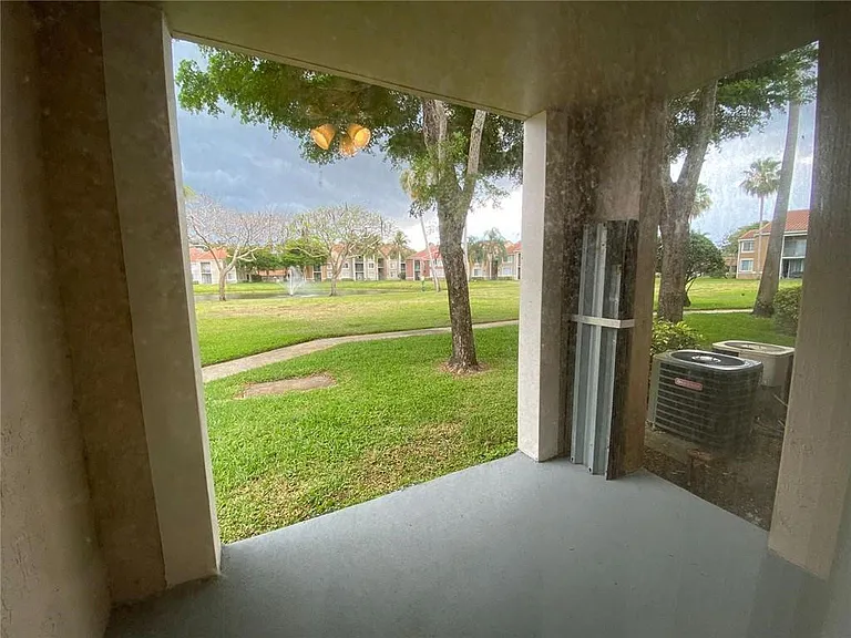 7872 Sonoma Springs Cir #102 — Photo 15