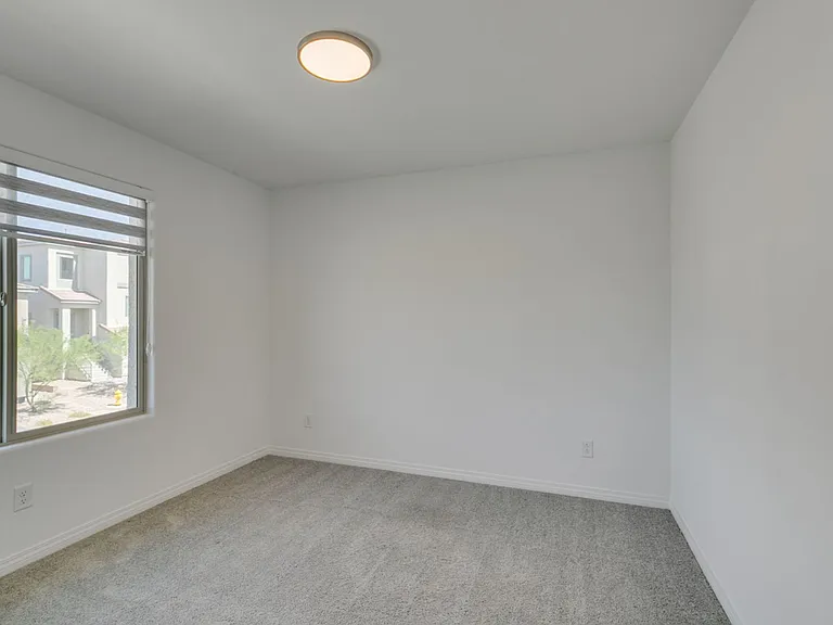 10303 Dallington St — Photo 39