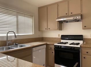 1047 E Huntington Dr UNIT F, Monrovia, CA 91016