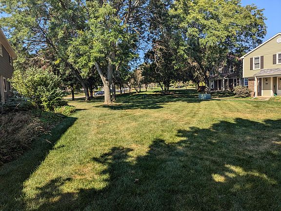 4th image of 2931 E Whittier Ct