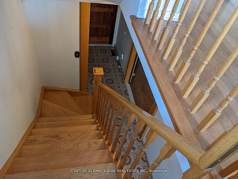 90 Appleby Cres #UL — Photo 15