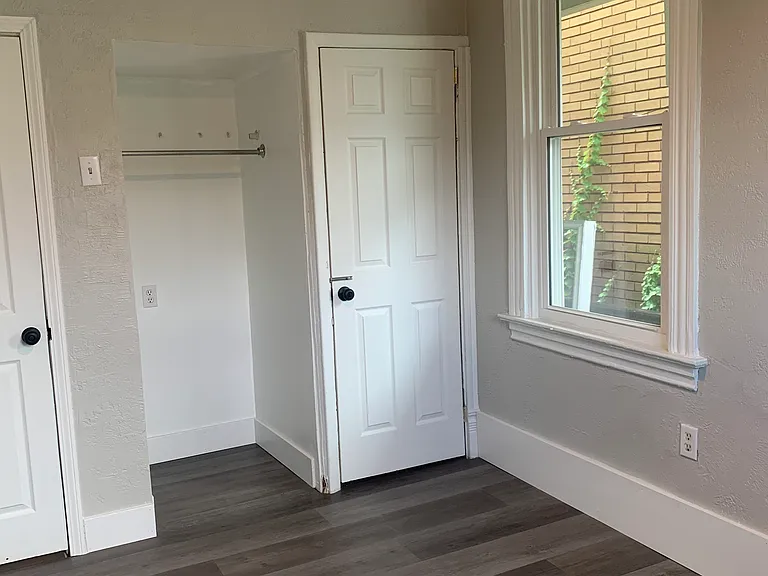 419 Carothers Ave #1 — Photo 16