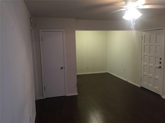 3rd image of 2808 Throckmorton St APT 202