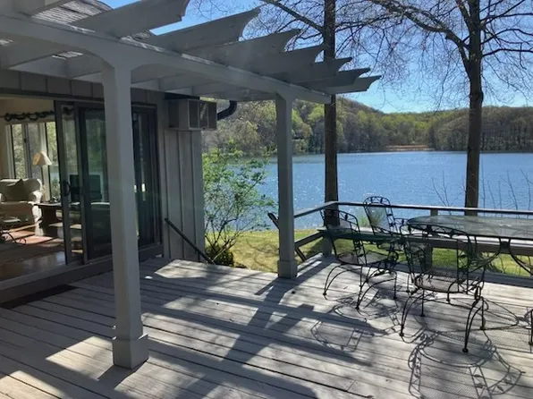 182 Barlow Mountain Rd, Ridgefield, CT 06877