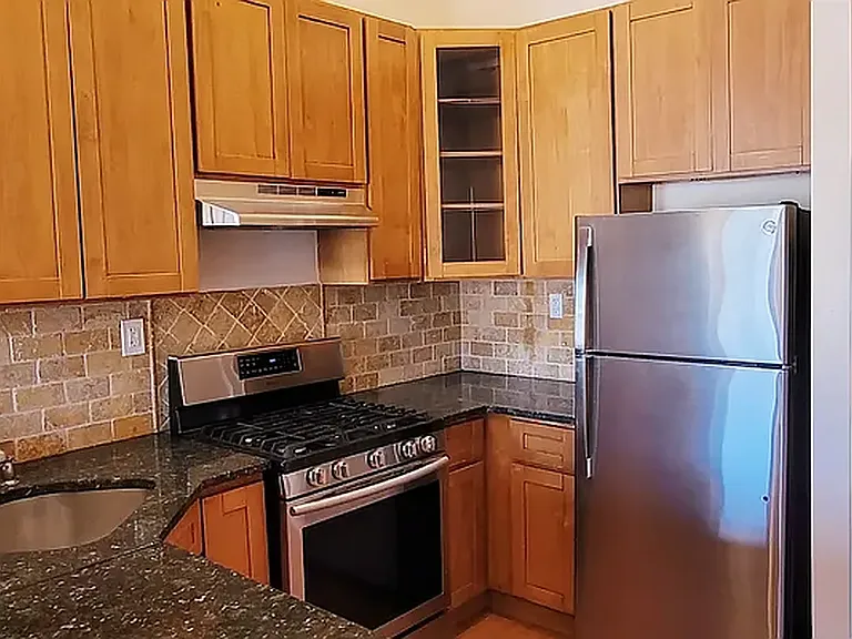 102 Patchen Ave #2A — Photo 6