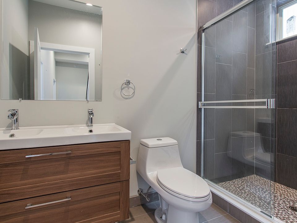 1st image of 1419 N Franklin St #4