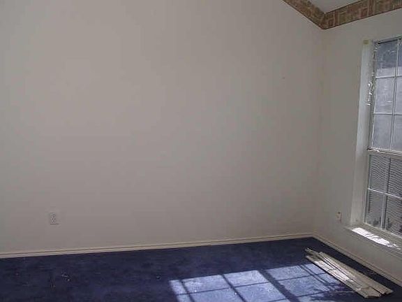 5th image of 5528 Dove Dr