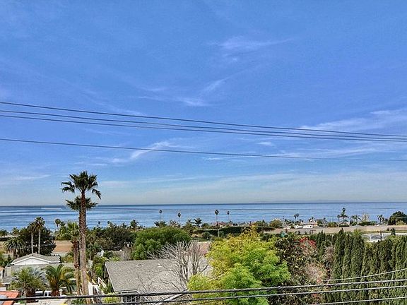 4th image of 4113 Calle Abril
