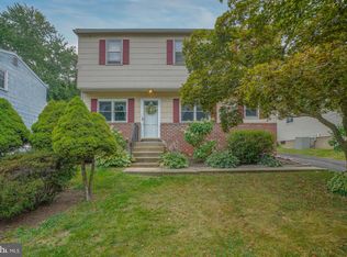 1709 Crestview Ave, Willow Grove, PA 19090