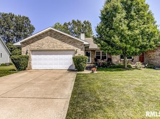 3824 Brandonshire Dr, Springfield, IL 62704