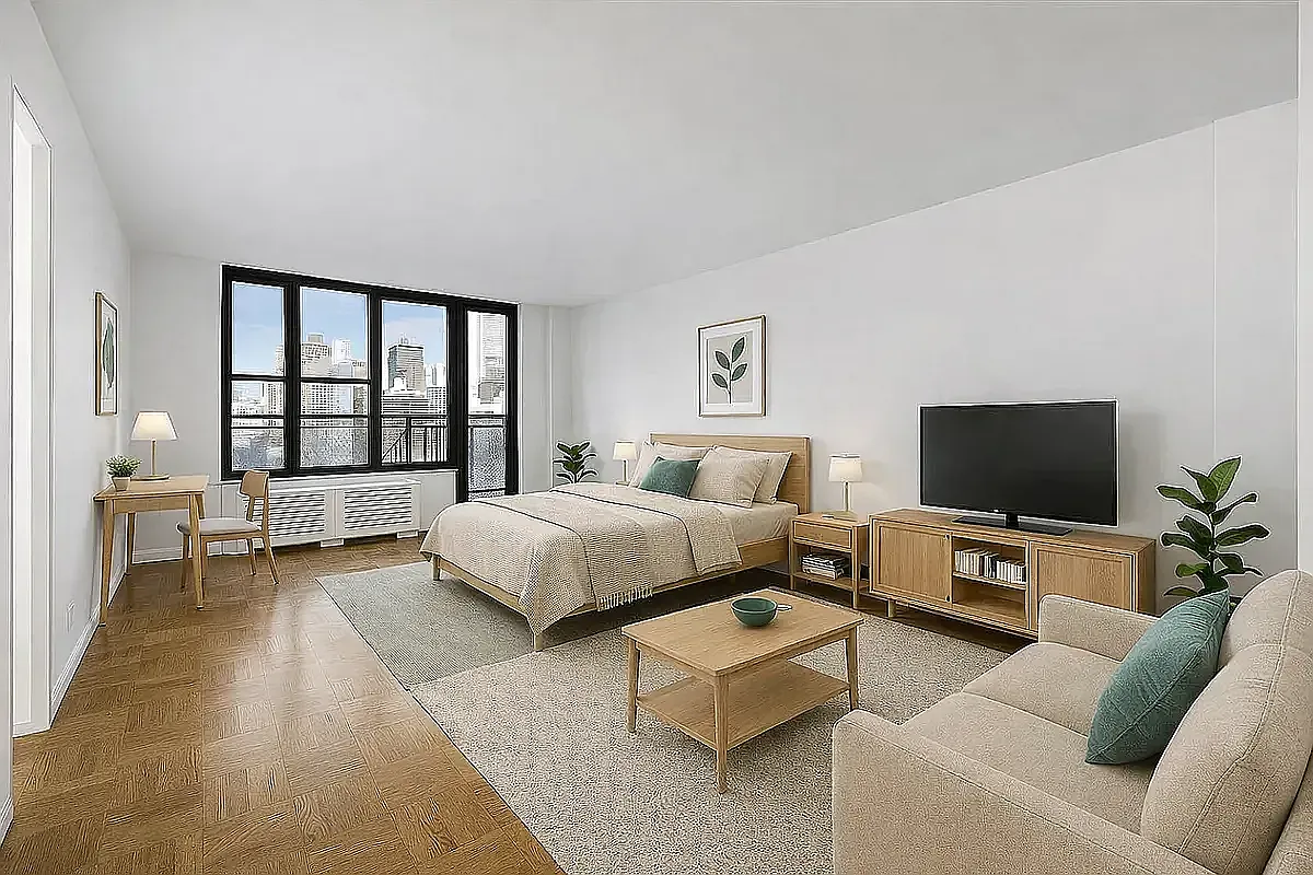 165 East 35th Street — Photo 1