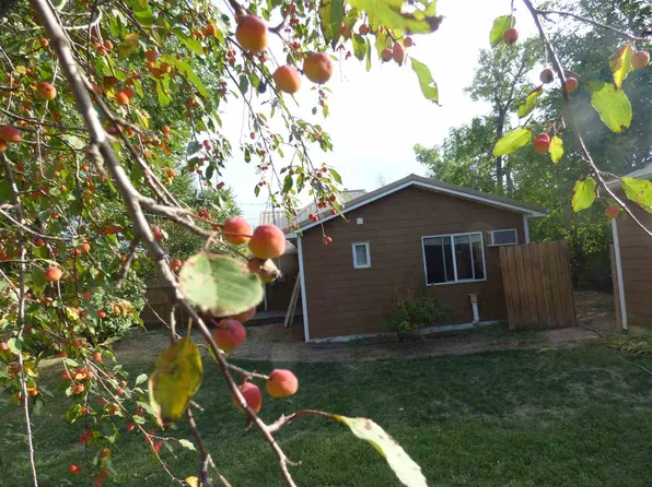 815 Aurora St, Belle Fourche, SD 57717