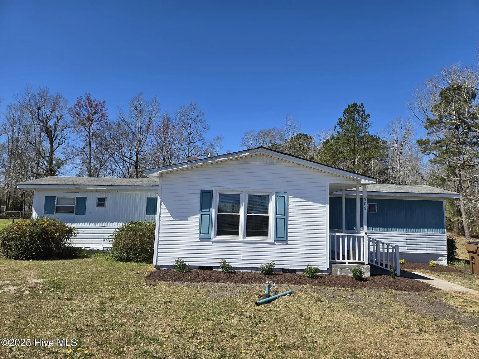 2 bed, 2.0 bath, $1,025 — Photo 2