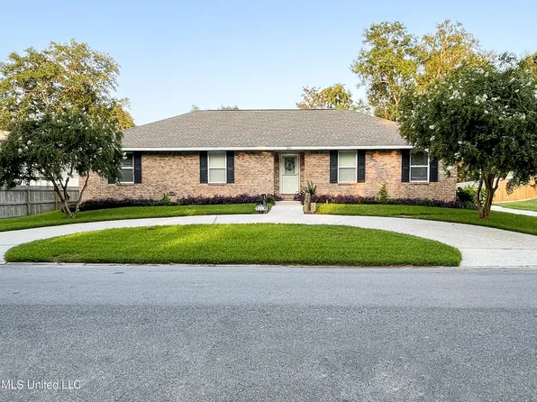 106 Shady Dr, Long Beach, MS 39560