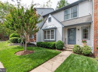 10210 Scarborough Commons Ct, Burke, VA 22015