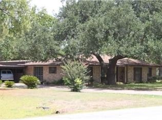 2727 Westchester Cir, Pearland, TX 77584